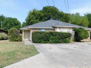3305 Gardenview Circle, Denton, TX 76207