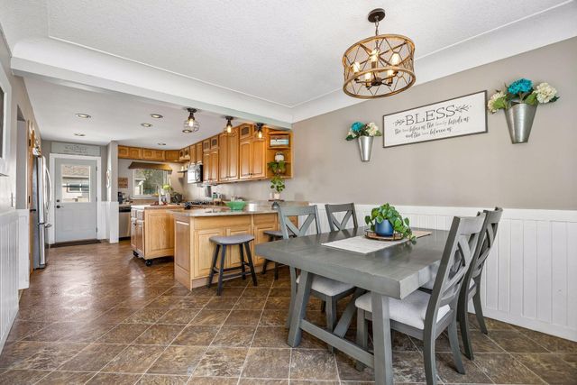 505 2nd Street NE, Osseo, MN 55369