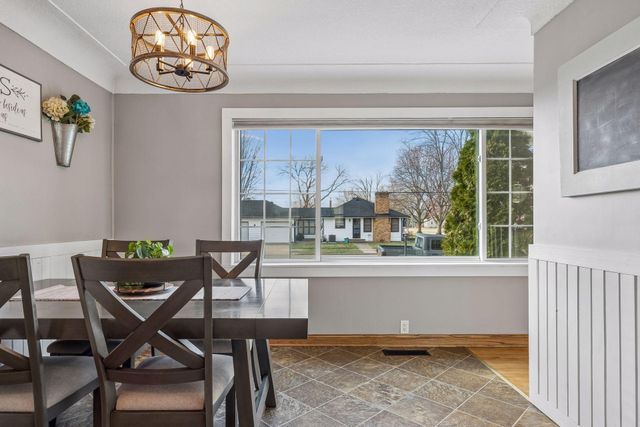 505 2nd Street NE, Osseo, MN 55369