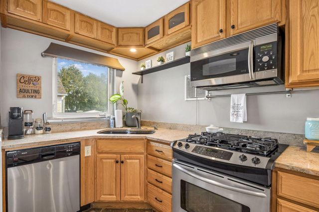 505 2nd Street NE, Osseo, MN 55369