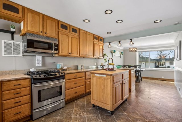 505 2nd Street NE, Osseo, MN 55369