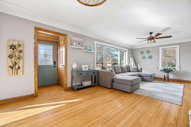 505 2nd Street NE, Osseo, MN 55369