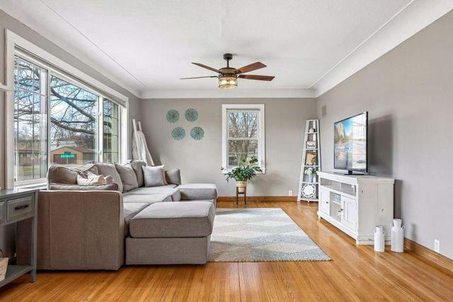 505 2nd Street NE, Osseo, MN 55369