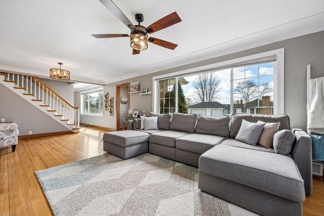 505 2nd Street NE, Osseo, MN 55369