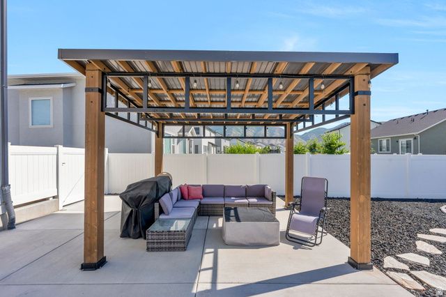 252 N SUNRISE RANCH DR, Mapleton, UT 84664