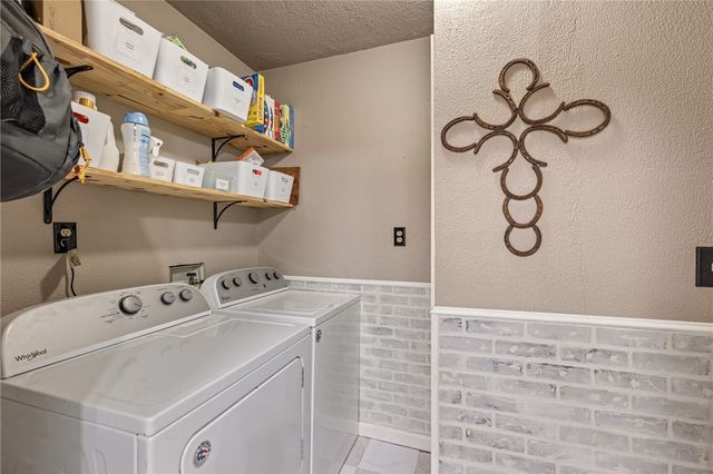 512 W Odle Street, Salina, OK 74365