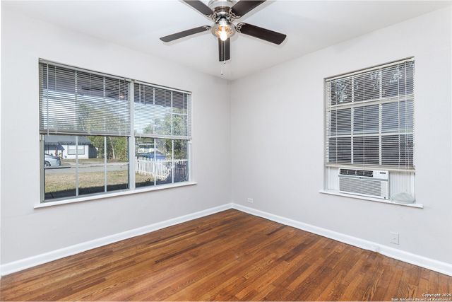 4466 Lark Ave, San Antonio, TX 78228