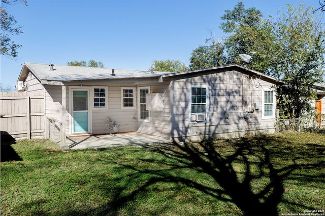 4466 Lark Ave, San Antonio, TX 78228