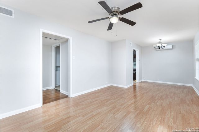 4466 Lark Ave, San Antonio, TX 78228