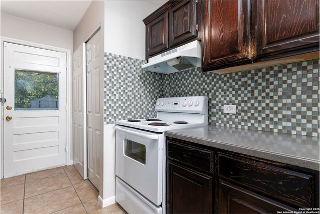 4466 Lark Ave, San Antonio, TX 78228