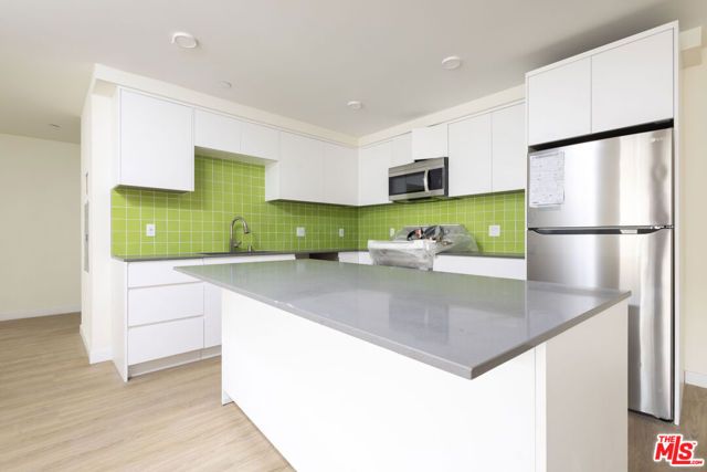 14629 Erwin Street, Van Nuys (los Angeles), CA 91411