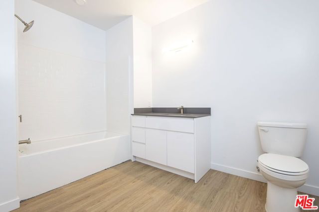 14629 Erwin Street, Van Nuys (los Angeles), CA 91411