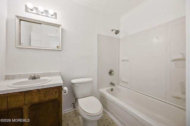 70 Greenwood Loop Road 70, Brick, NJ 08724
