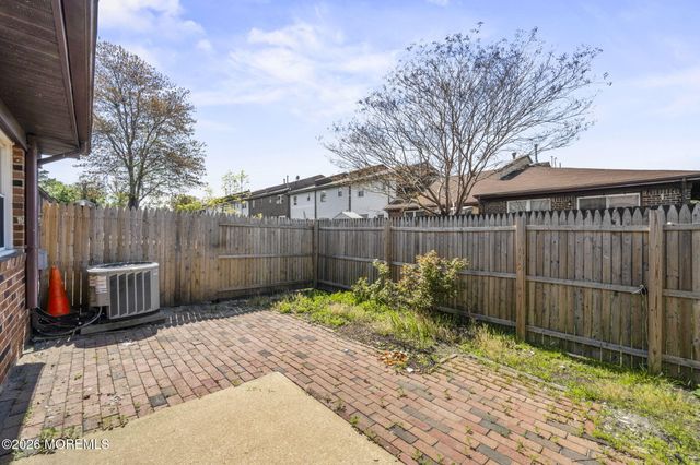 70 Greenwood Loop Road 70, Brick, NJ 08724