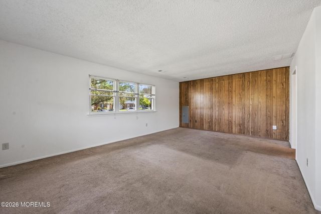 70 Greenwood Loop Road 70, Brick, NJ 08724