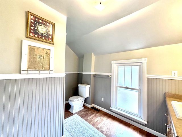 404 BRUCE STREET, New London, WI 54961
