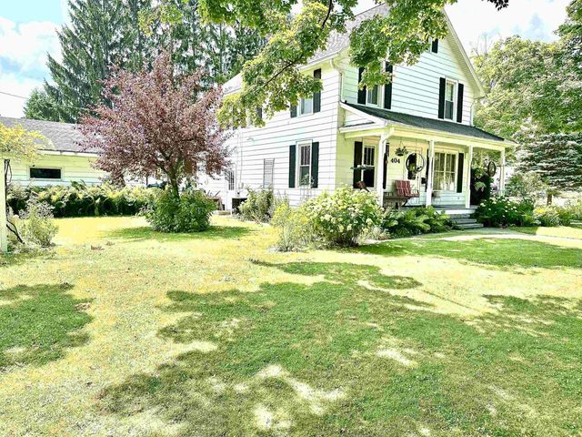 404 BRUCE STREET, New London, WI 54961