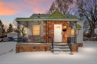 13425 Georgiana Avenue, Warren, MI 48089