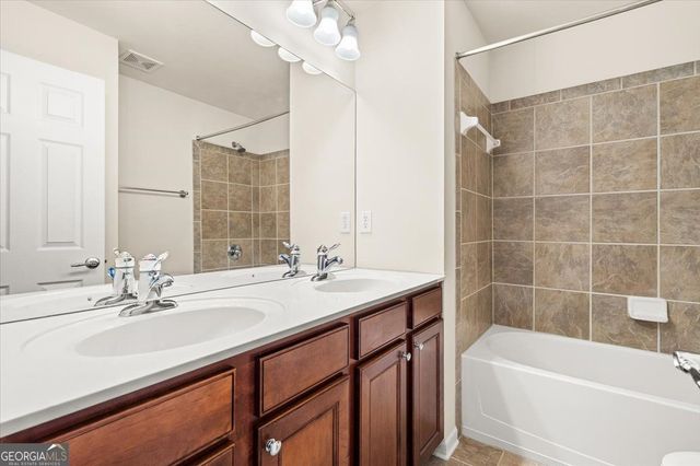 5026 SE Colchester Court SE, Atlanta, GA 30339