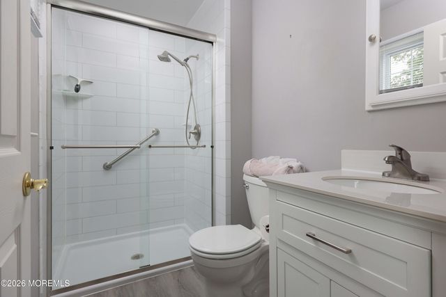 514 Oakview Drive, Toms River, NJ 08753