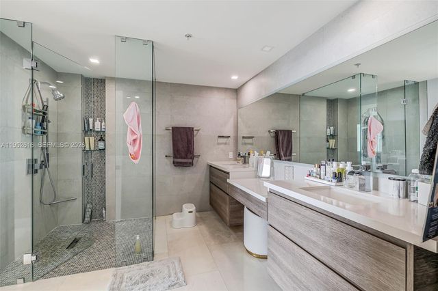 3400 SW 27th Avenue 802, Miami, FL 33133