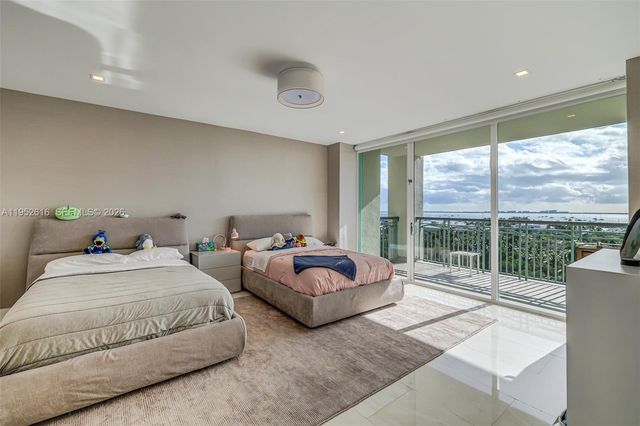 3400 SW 27th Avenue 802, Miami, FL 33133