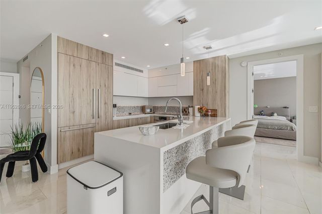 3400 SW 27th Avenue 802, Miami, FL 33133