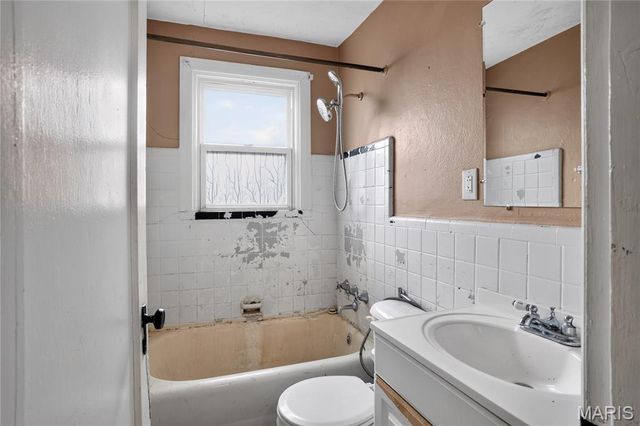 2142 Penfield Avenue, Vinita Park, MO 63114