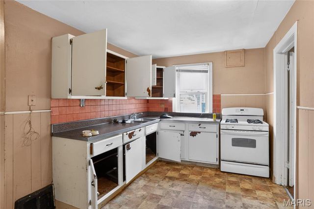 2142 Penfield Avenue, Vinita Park, MO 63114