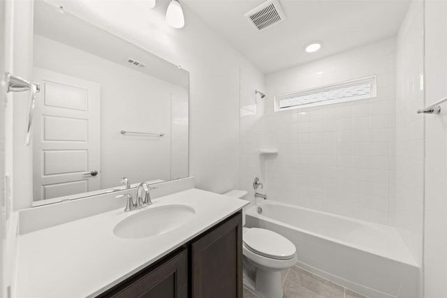 1608 Meadow Crest Drive, Aubrey, TX 76227
