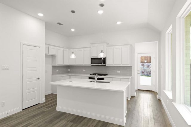 1608 Meadow Crest Drive, Aubrey, TX 76227