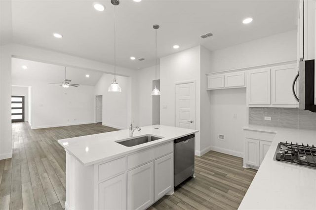 1608 Meadow Crest Drive, Aubrey, TX 76227