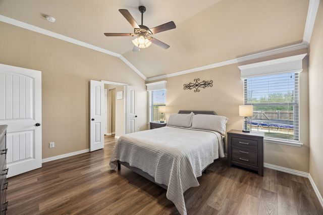 1901 Millbrook Drive, Midlothian, TX 76065