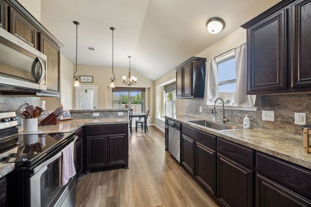1901 Millbrook Drive, Midlothian, TX 76065