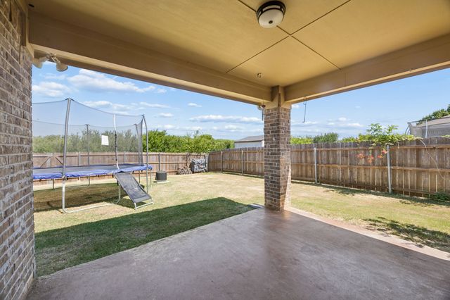 1901 Millbrook Drive, Midlothian, TX 76065