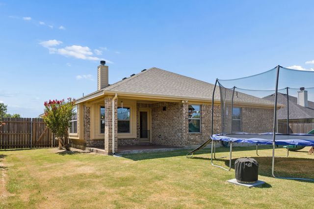 1901 Millbrook Drive, Midlothian, TX 76065