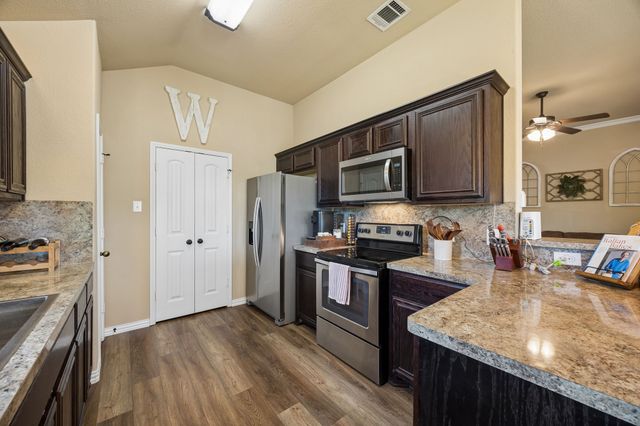 1901 Millbrook Drive, Midlothian, TX 76065