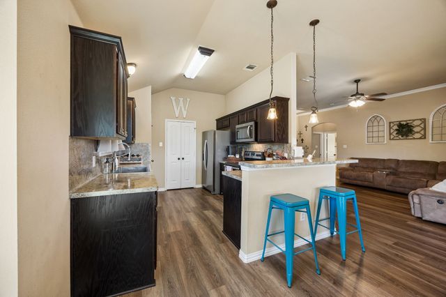 1901 Millbrook Drive, Midlothian, TX 76065