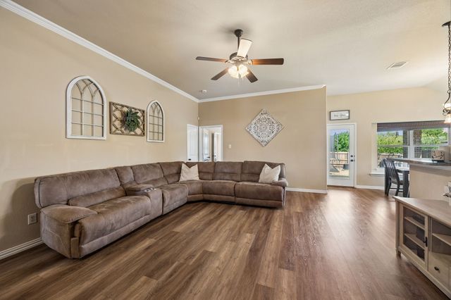 1901 Millbrook Drive, Midlothian, TX 76065