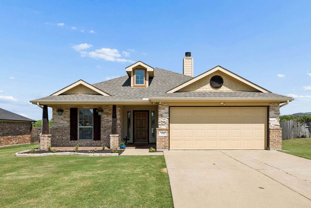 1901 Millbrook Drive, Midlothian, TX 76065