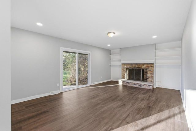 5782 Rustic LANE, Greendale, WI 53129