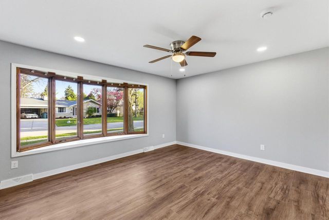 5782 Rustic LANE, Greendale, WI 53129