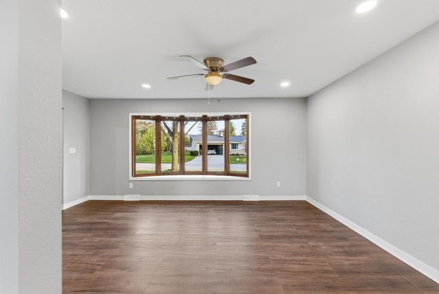 5782 Rustic LANE, Greendale, WI 53129