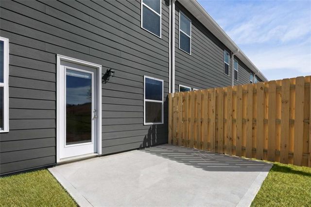 216 Norchester Avenue, Hogansville, GA 30230
