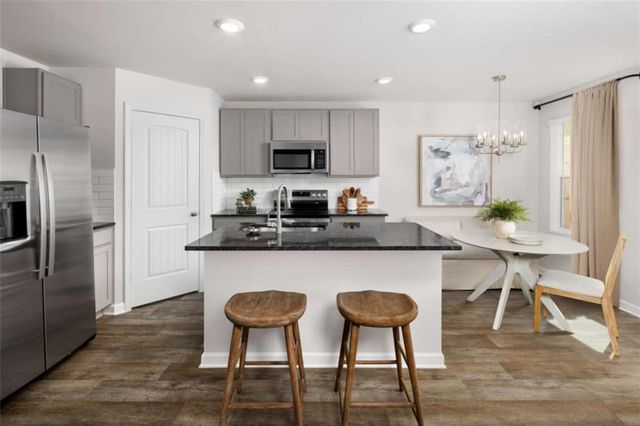 216 Norchester Avenue, Hogansville, GA 30230