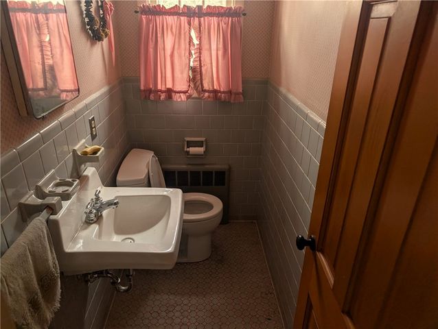 23 Wildrose Court, Warwick, RI 02888