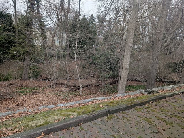 23 Wildrose Court, Warwick, RI 02888