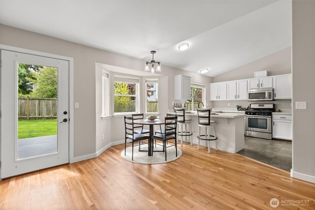 6104 44th Place NE, Marysville, WA 98270