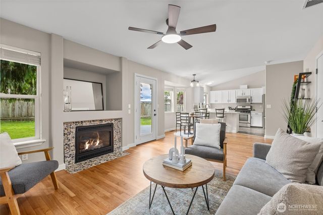 6104 44th Place NE, Marysville, WA 98270