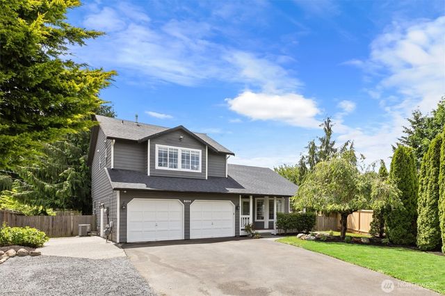 6104 44th Place NE, Marysville, WA 98270